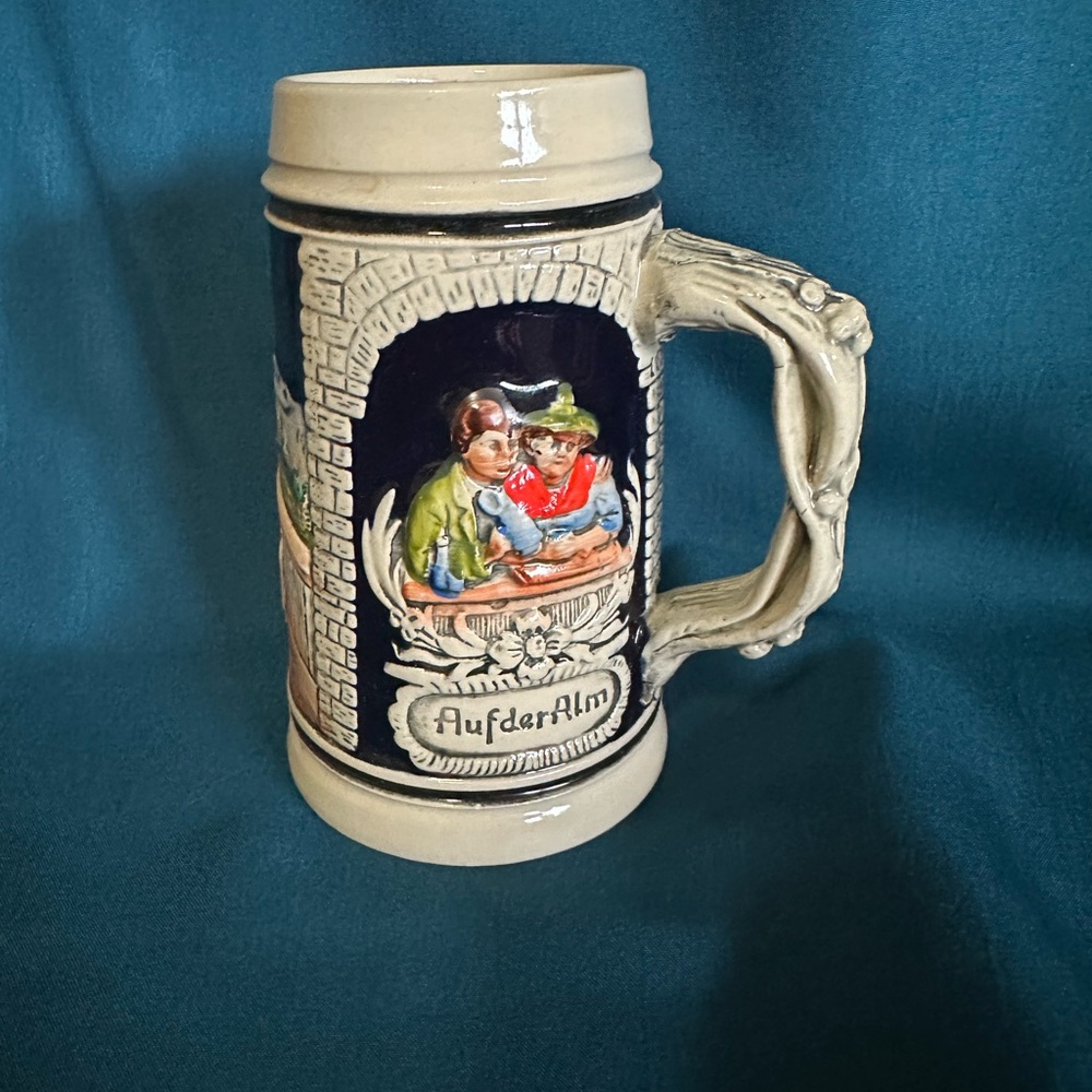 Ceramic Genuine Thewalt German  Beer Stein -hand painted